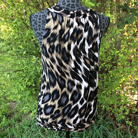 Worthington Black Leopard Print Decorative Top - Picture 5 of 7
